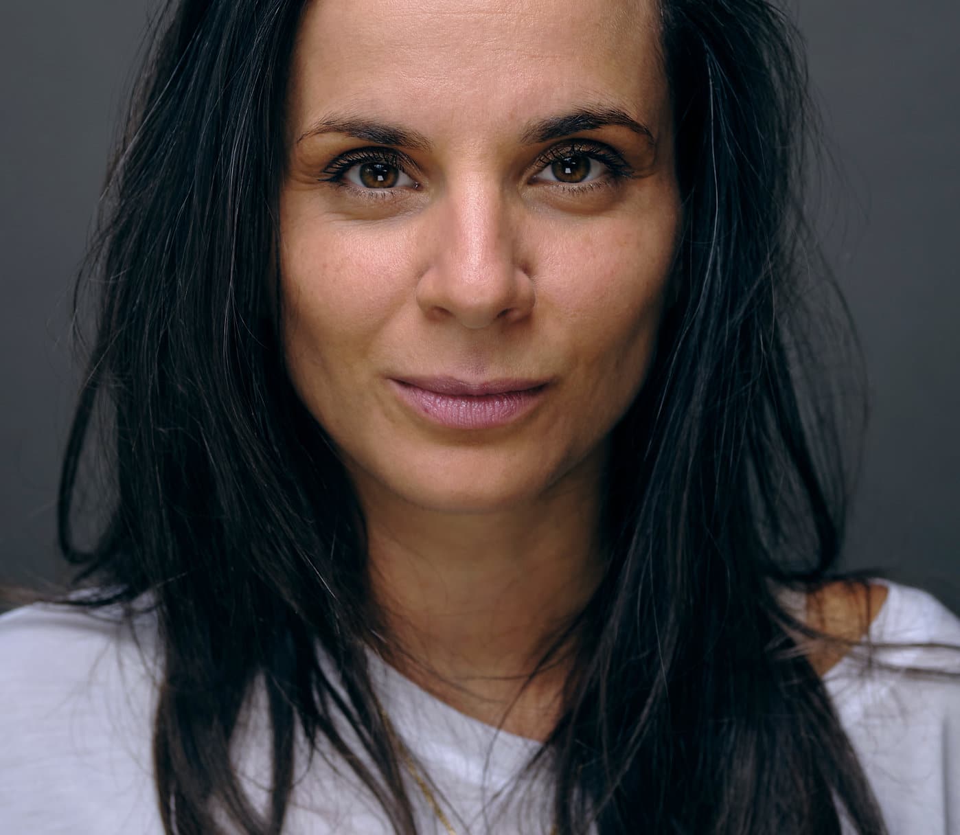 Suzanna_Ahmet_ Photographer Jon Holloway